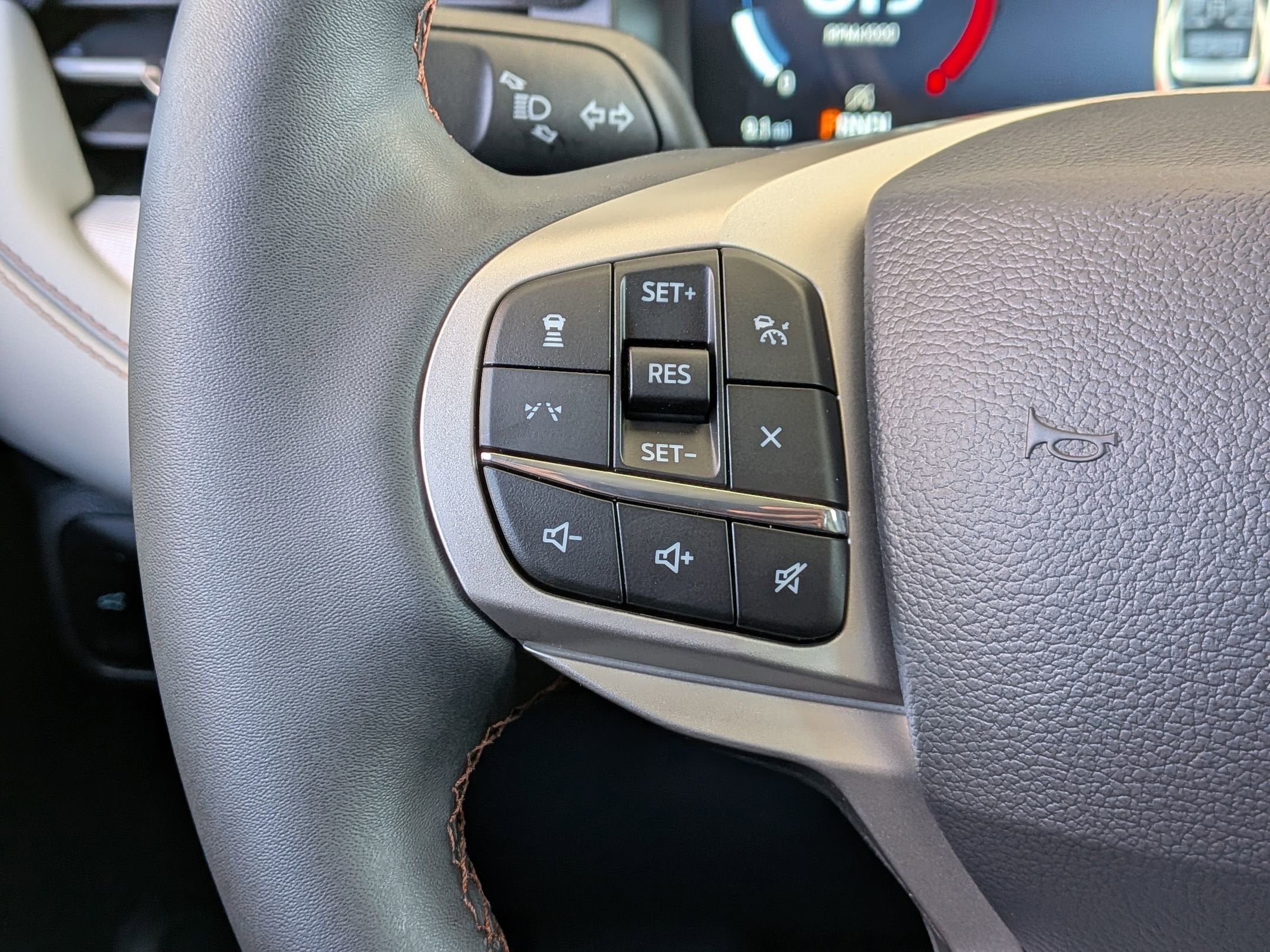 2026 Ford Explorer Active w/100A Pkg