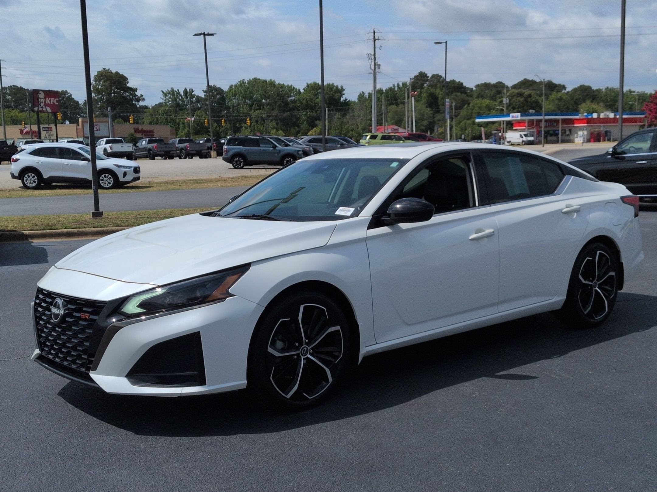 2024 Nissan Altima 2.5 SR
