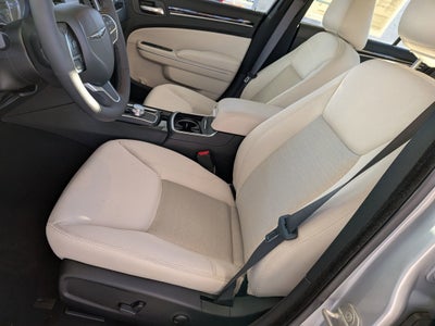 2023 Chrysler 300 Touring