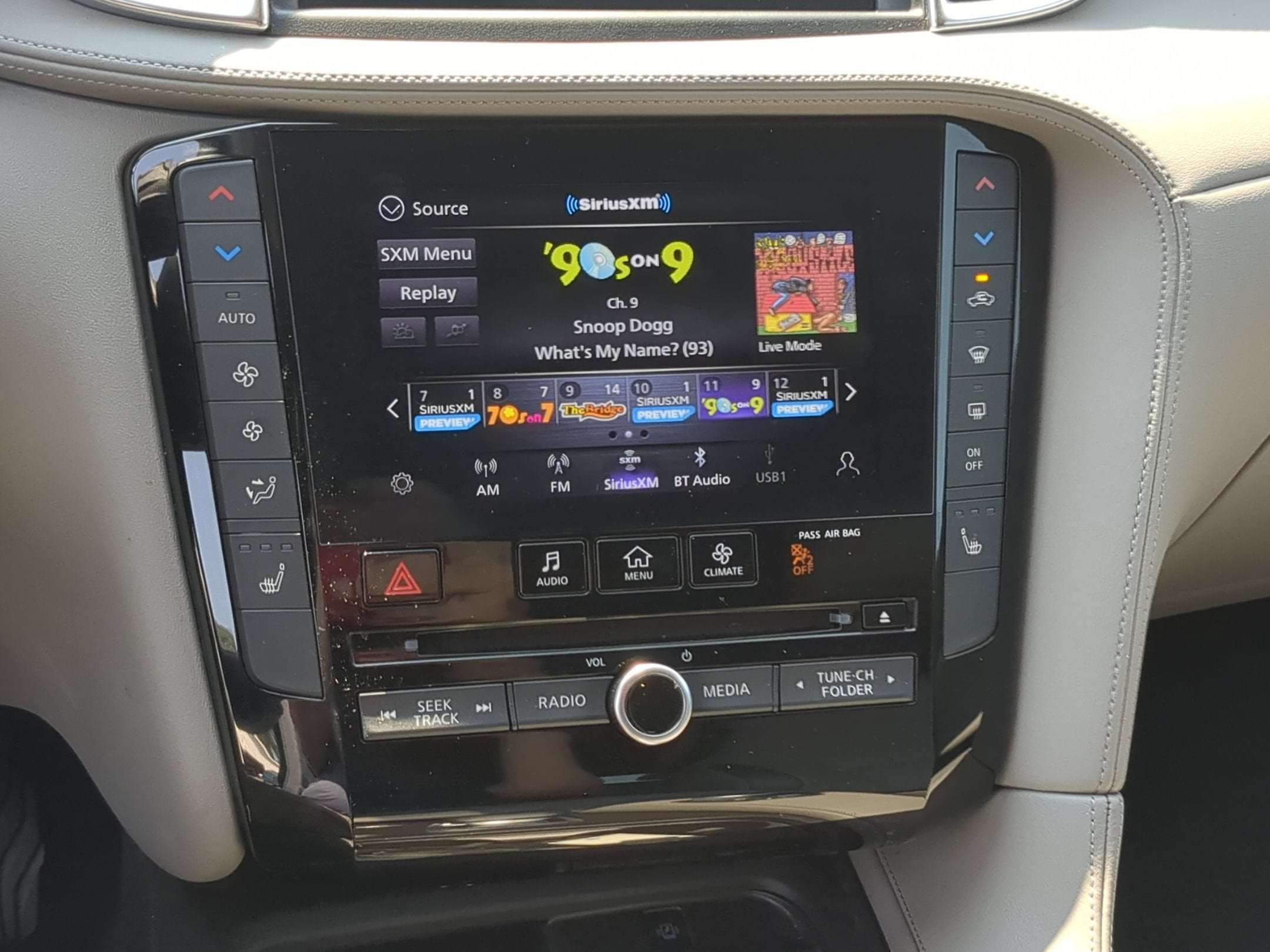 2023 INFINITI QX50 LUXE