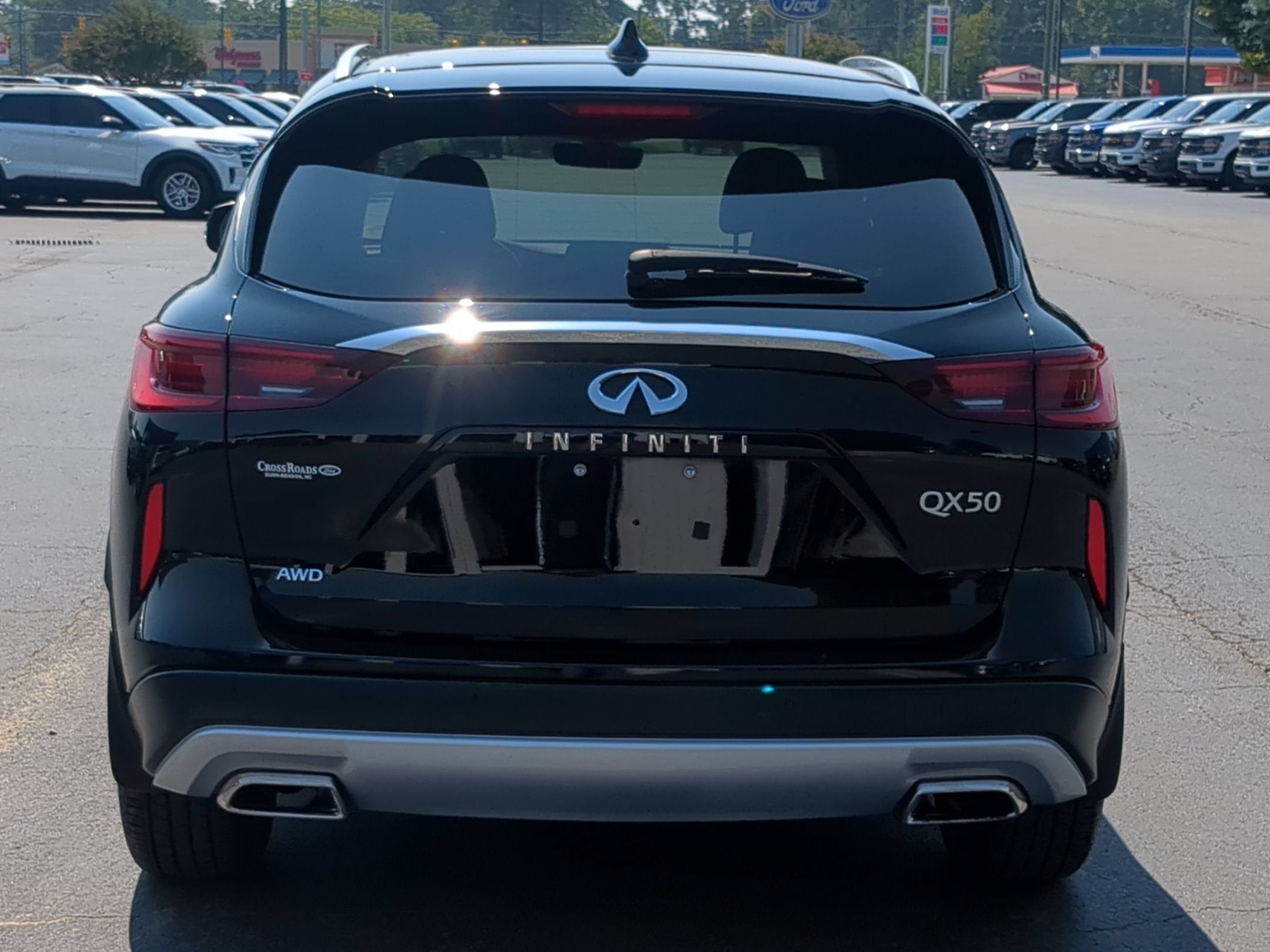 2023 INFINITI QX50 LUXE