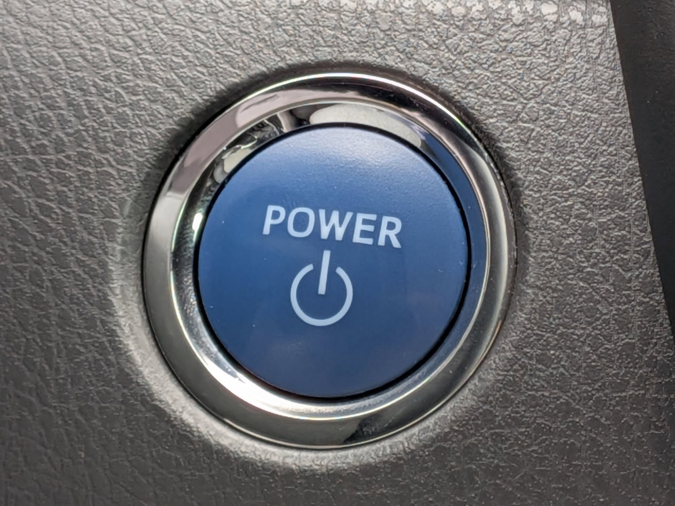 2020 Toyota Camry Hybrid XLE