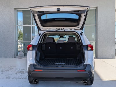 2023 Toyota RAV4 Hybrid XLE