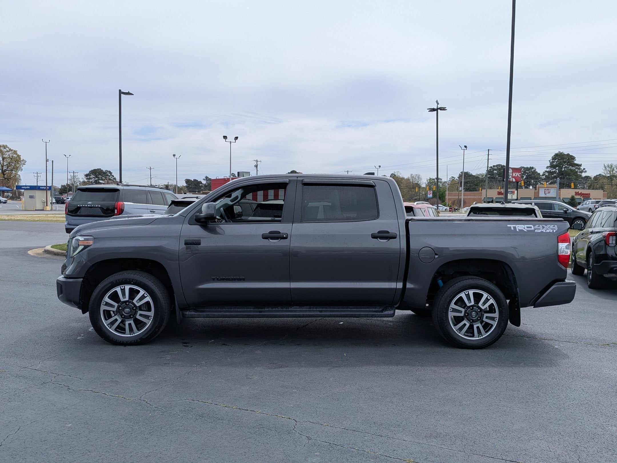2020 Toyota Tundra 4WD SR5
