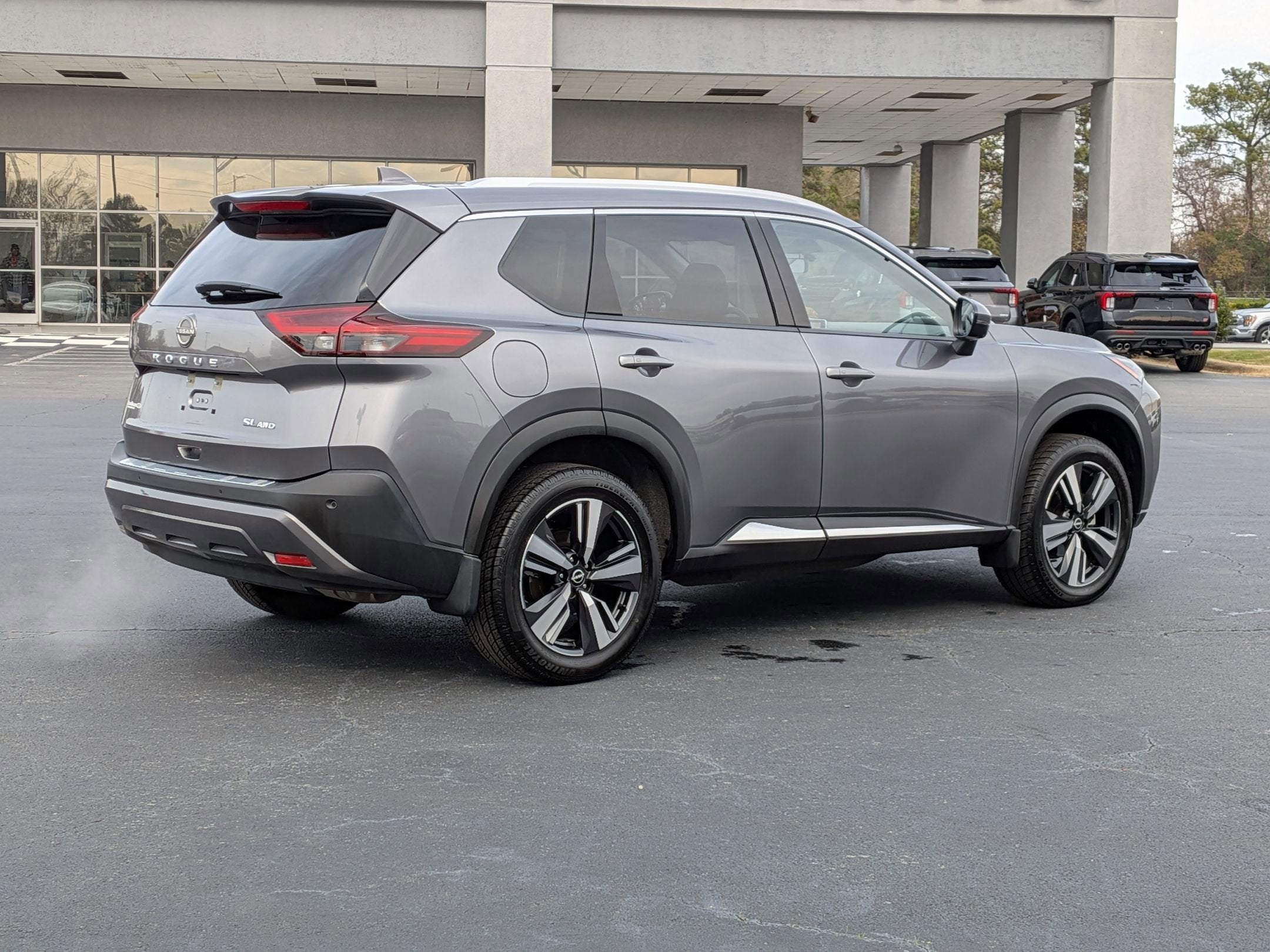 2023 Nissan Rogue SL